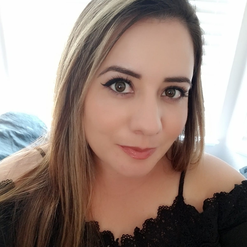Meet your Posher, Isabel